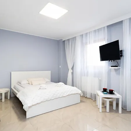 Wonder Home - Apartamenty W Przyziemiu - Cicha Okolica Karpacz Exterior photo